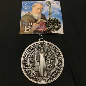 San Benito (the saint Benedict medal)